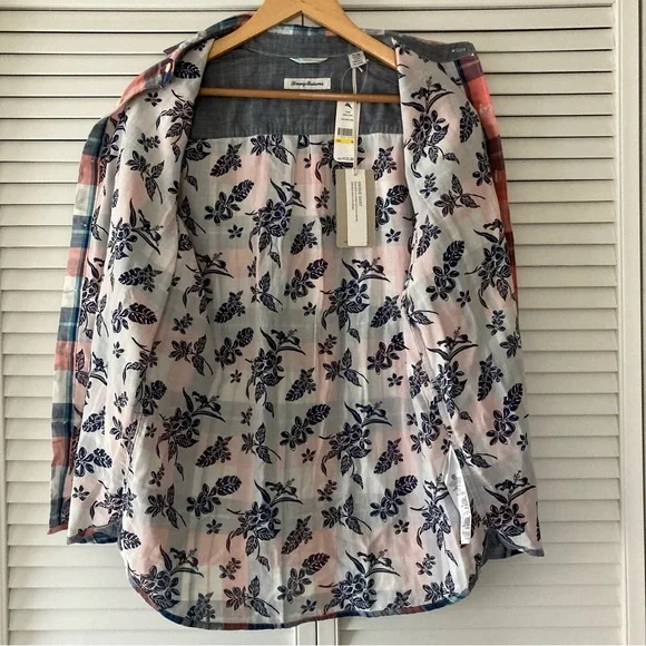 Tommy Bahama mens short sleeve shirt, double fauna
100% cotton - Picture 6 of 15